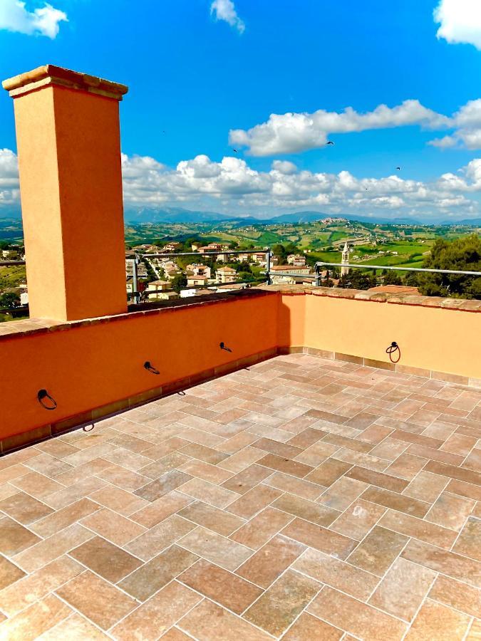 B&B Terrazza Sul Borgo Mogliano Екстериор снимка