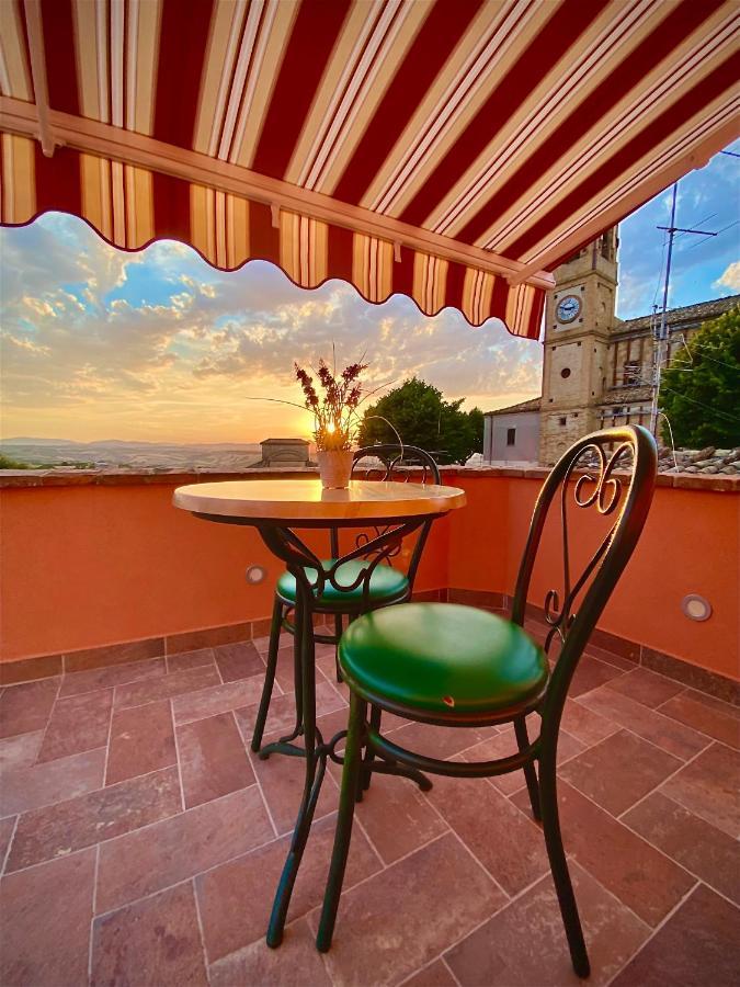 B&B Terrazza Sul Borgo Mogliano Екстериор снимка